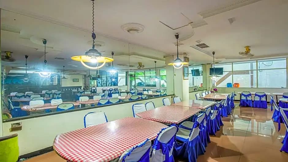 Hotel Cempaka Sari - photo 10