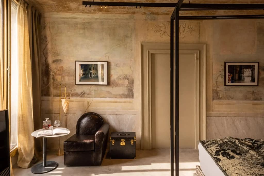 The Venice Venice Hotel - photo 18
