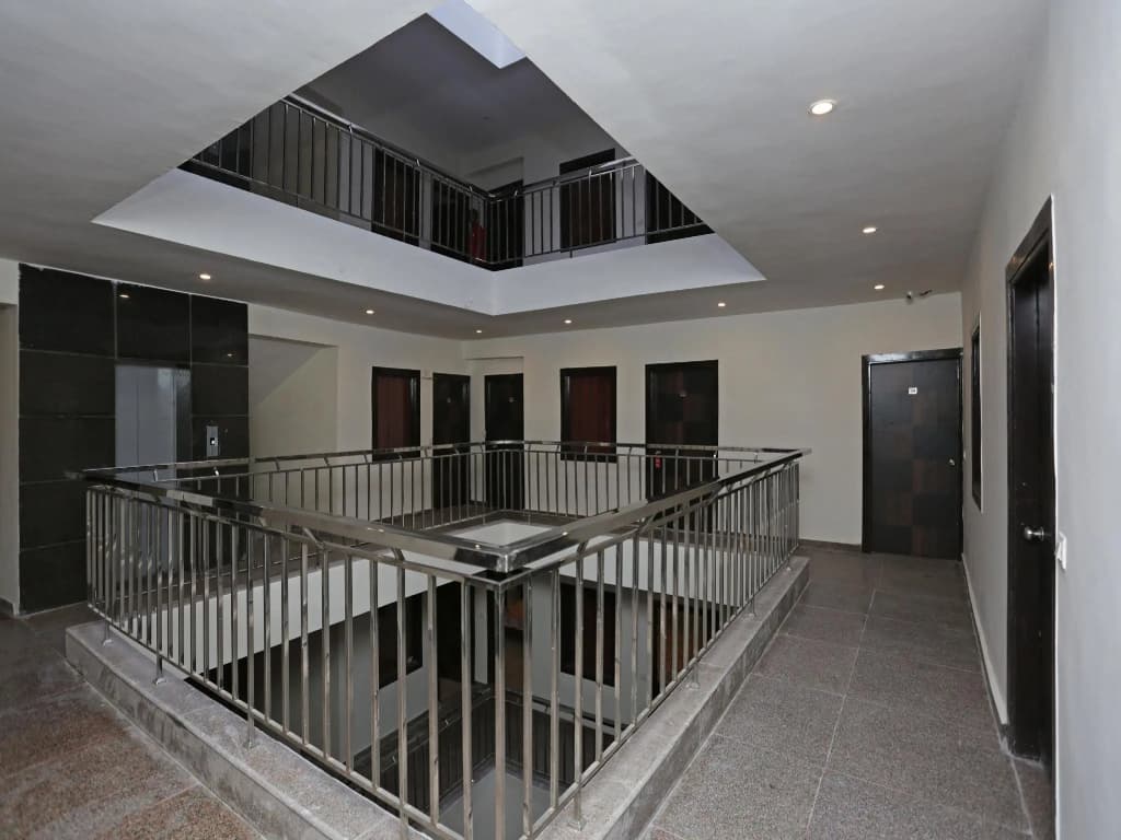OYO 12171 Hotel Sky View - photo 9