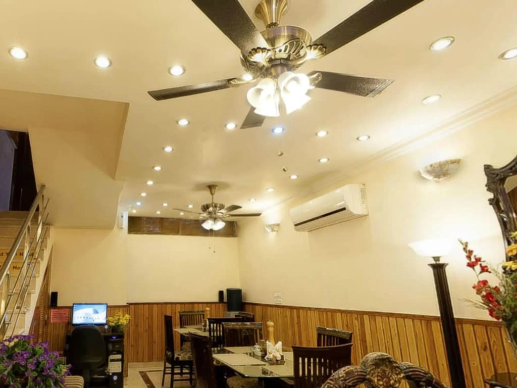Wood Castle Hotel - photo 13