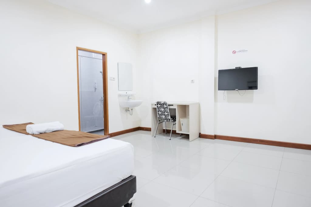 Wisma Delapan - photo 1