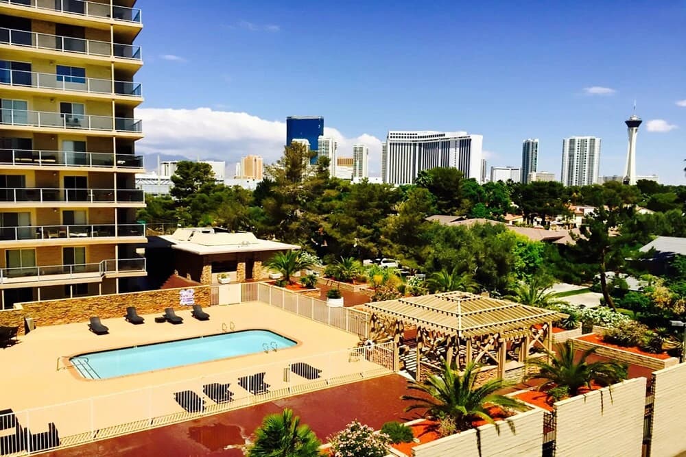 888 Convention Center 3 BEDROOM 2 BATH Condos - photo 18