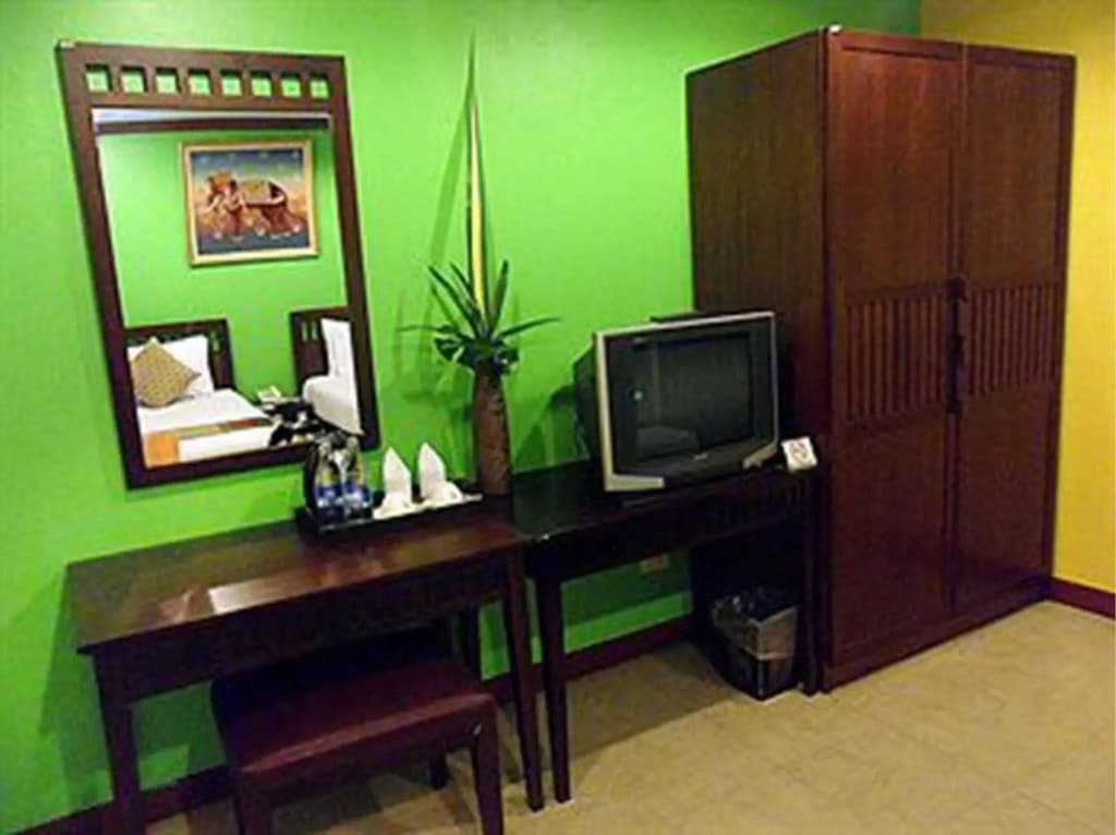 Boonsiri Place Hotel - photo 16