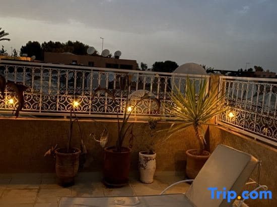 Riad with Outdoor Swimming Pools - photo 21