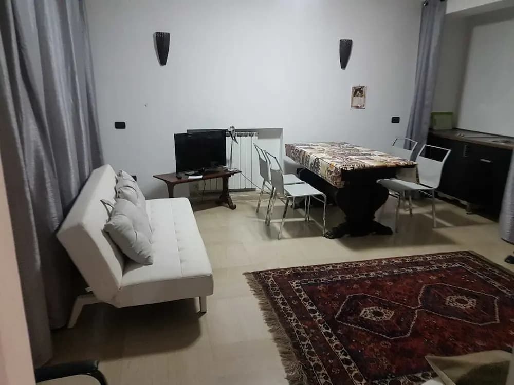 House Eur - main photo