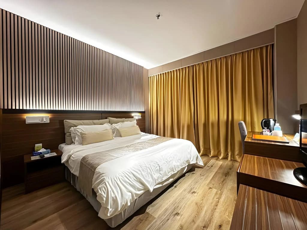 Pinetree Hotel - photo 25