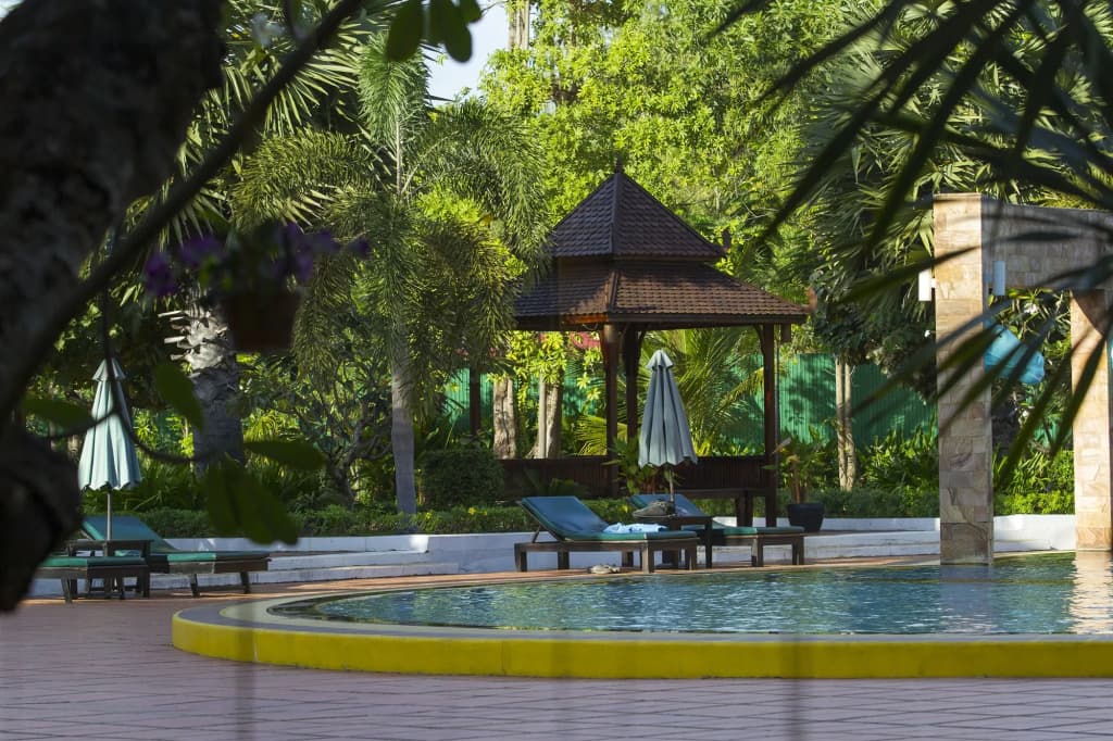 Pacific Hotel & Spa - photo 18