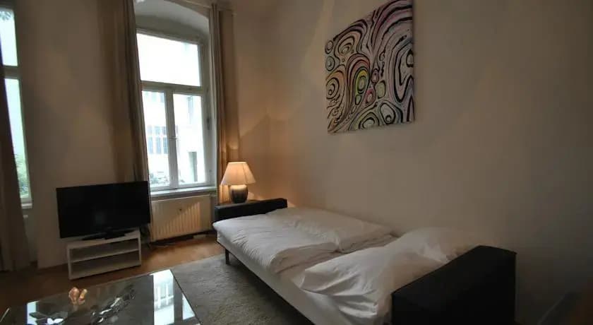 JPG Apartments Mitte - photo 4