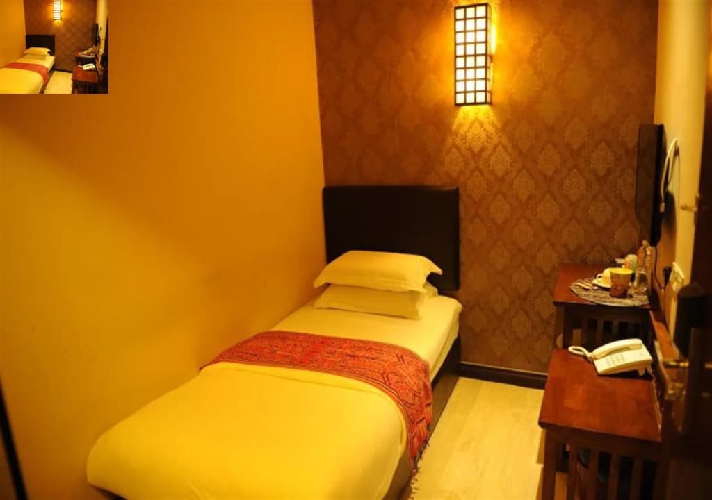 Sea Lion Hotel Firefly Concept Hotel - photo 2