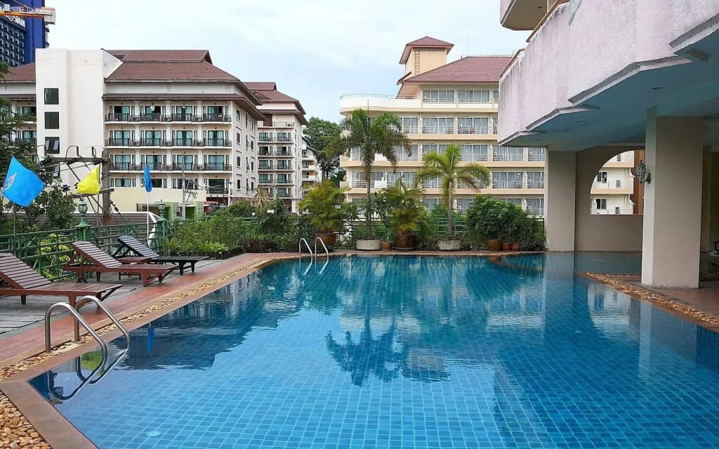 Mike Beach Resort Pattaya - photo 16