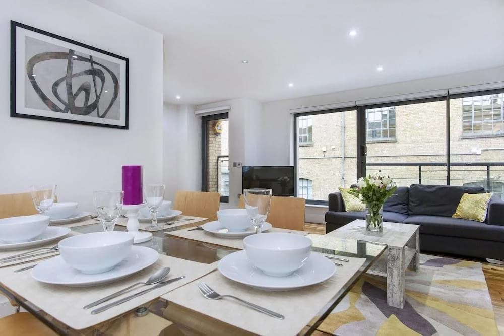 Club Living - Camden Town Apartments - photo 3