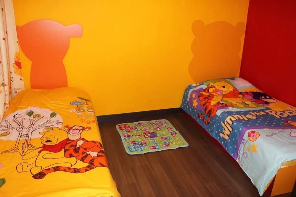 Mickey Mouse Signature Suite - photo 2
