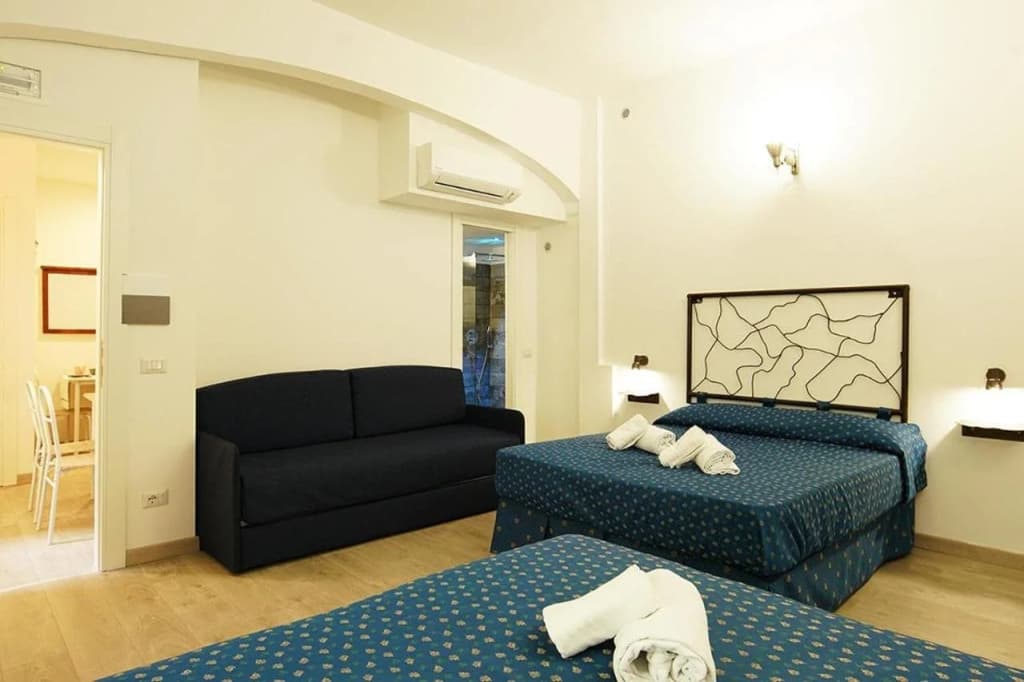 Vatican36 Guest House - photo 2