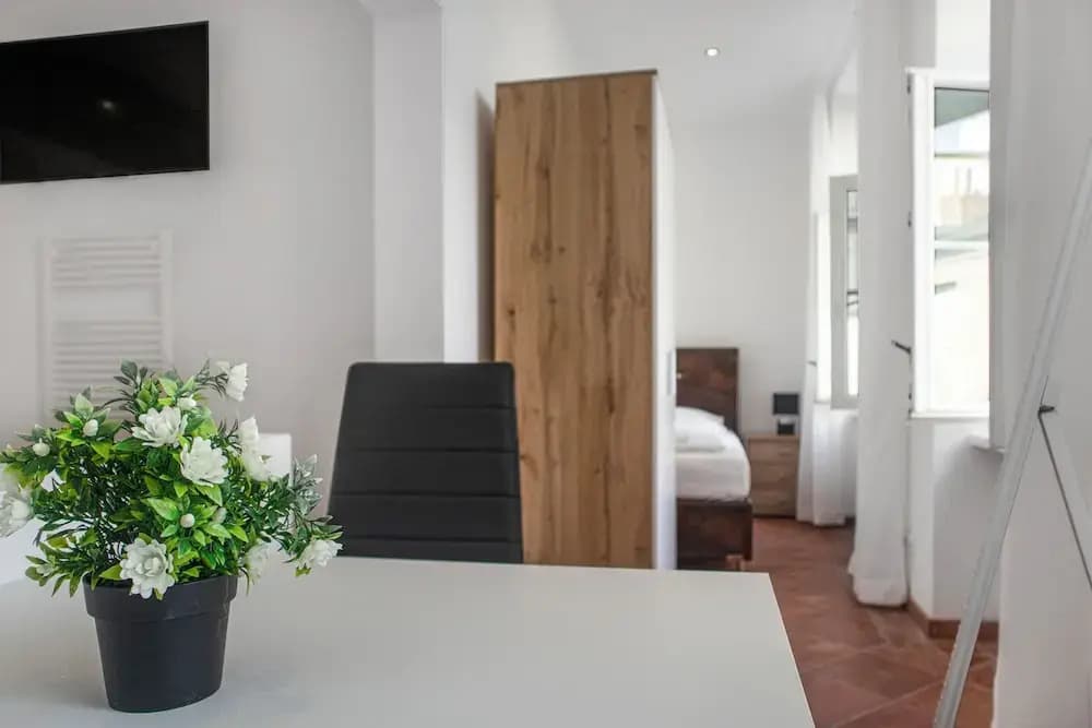 Spacious 7BR Apartment Hauptbahnhof - photo 13