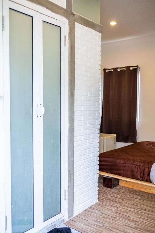 The old car guest house - photo 3