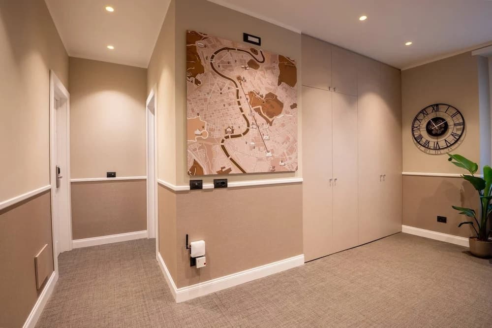 DOMUS 213 Guest House - photo 12