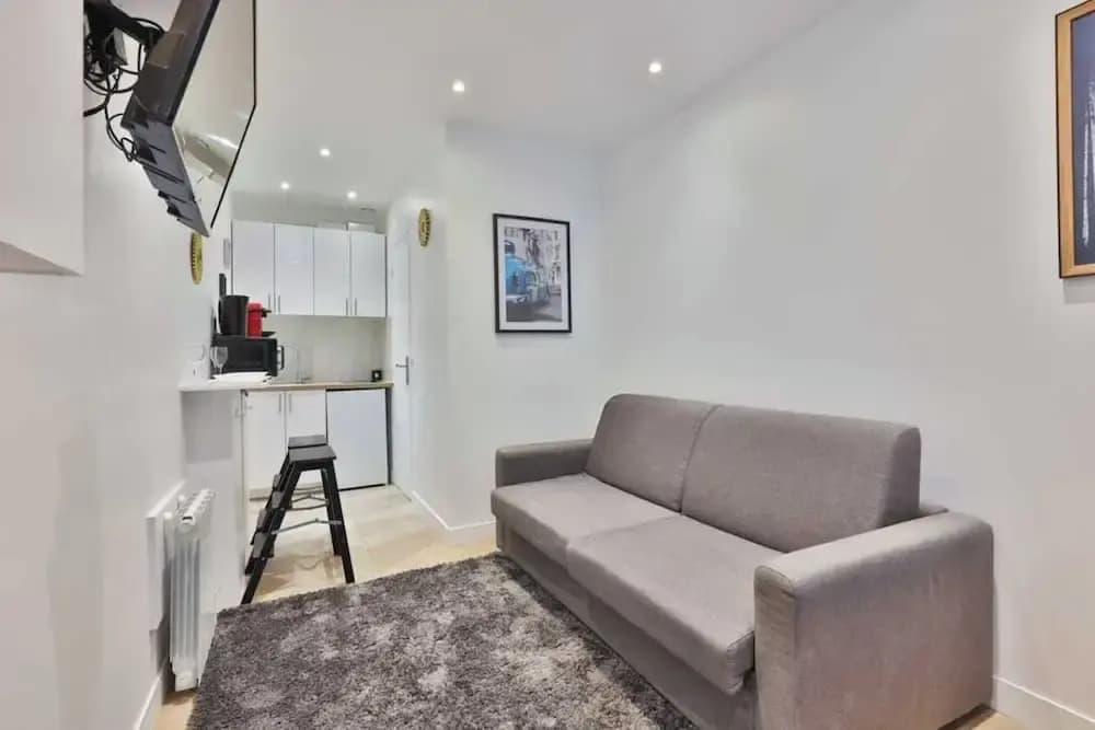 Comfortable Studio - 2P - Porte Saint-martin - photo 3