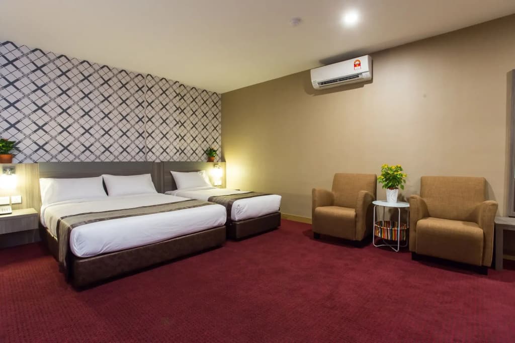 LS Hotel - photo 5