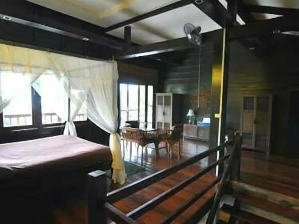 Salad Villa - photo 2