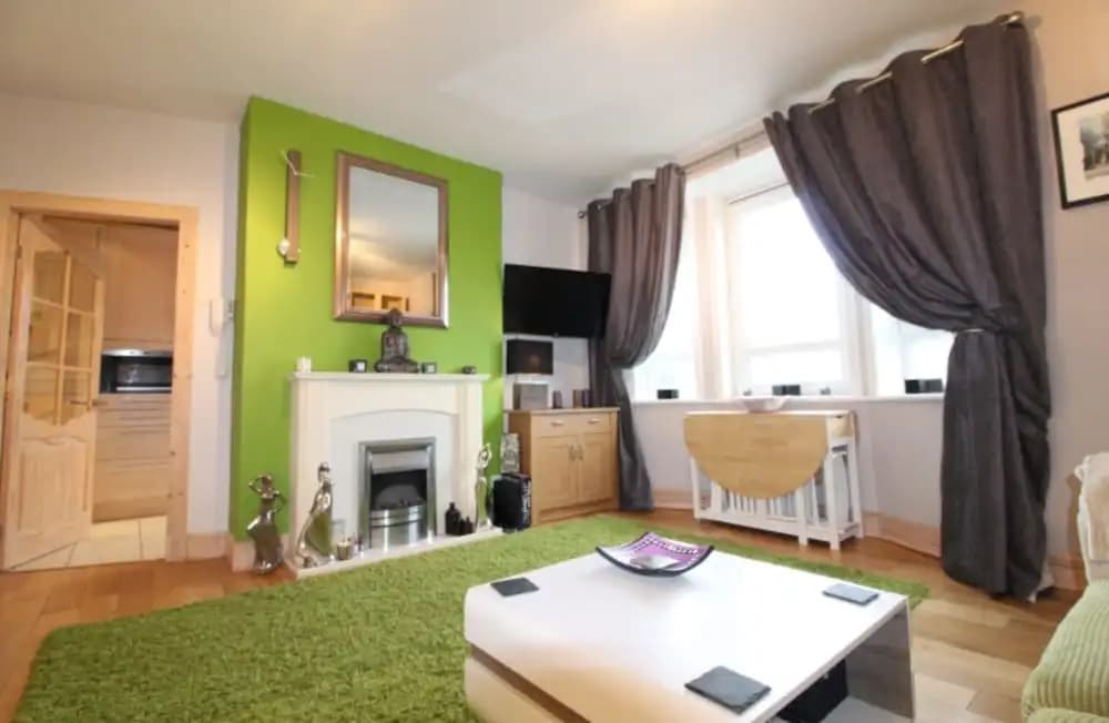 Charming, Spacious 1BR Flat for 4 in Edinburgh - photo 4