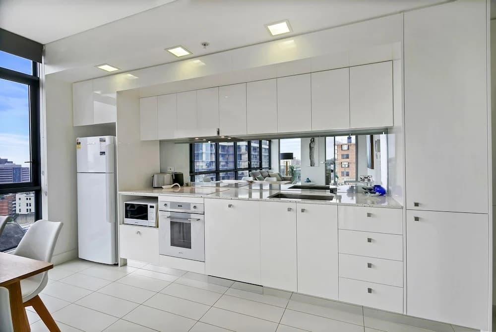 Vibrant Inner City Apartment - SHIL2 - photo 7