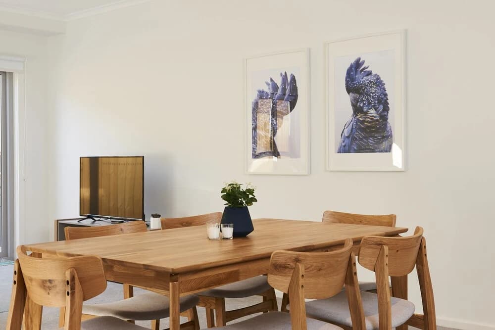 Spacious and Bright 1 Bedroom Apartment - photo 8