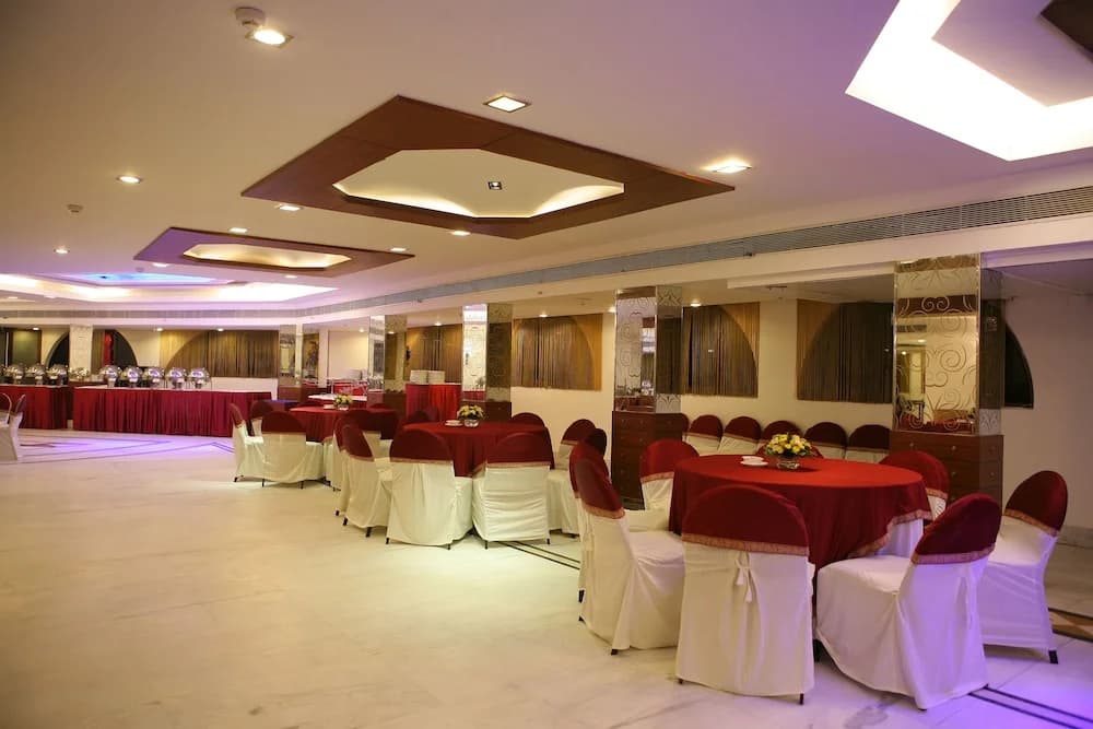 Hotel Chanson Grand Westend - photo 12