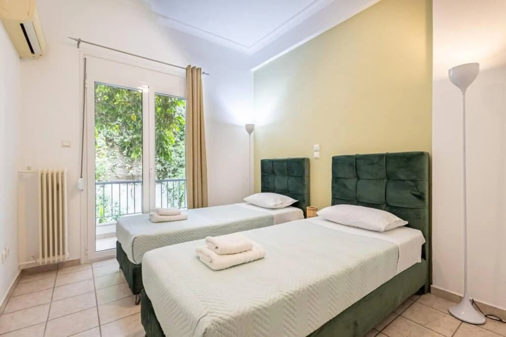 Roubnb 2 Acropolis Apt - photo 9