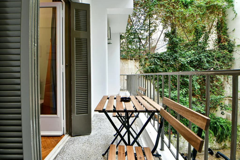 Thiras Lovely Apartment - photo 7