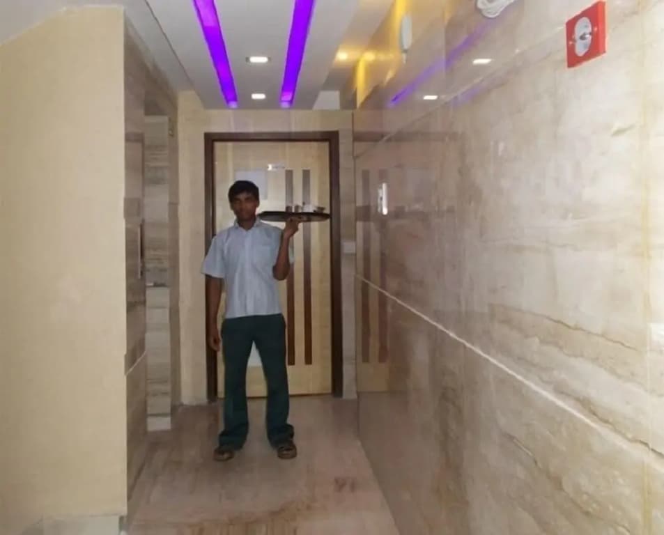 Hotel Hridey Dx - photo 13