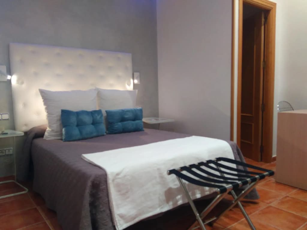 Hostal Las Fuentes - Adults Only - photo 23