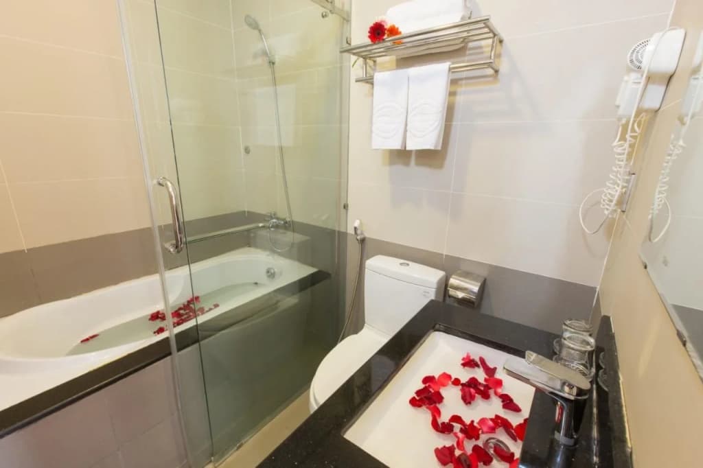 Shara Hotel Da Nang - photo 8