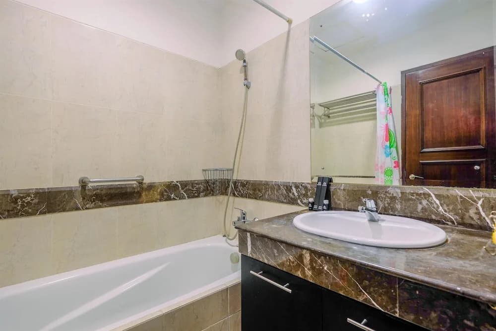 Fancy And Classic Studio Room At Bellezza Apartment - photo 7