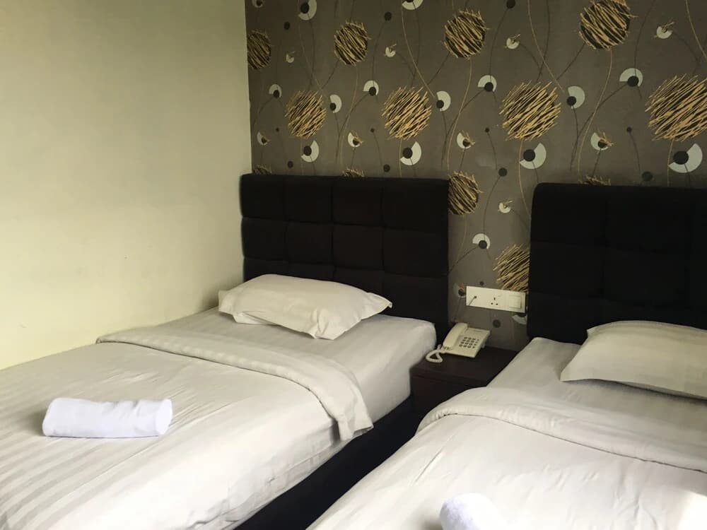 OYO 89856 MF Hotel - photo 2