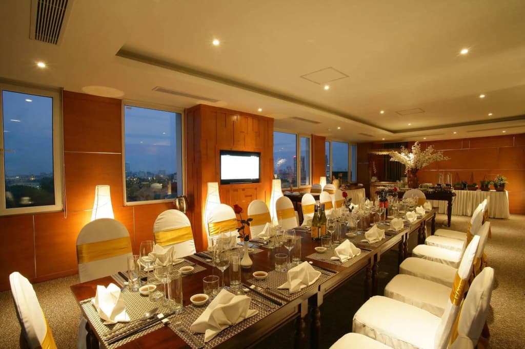L’Signature Hanoi Hotel - photo 11