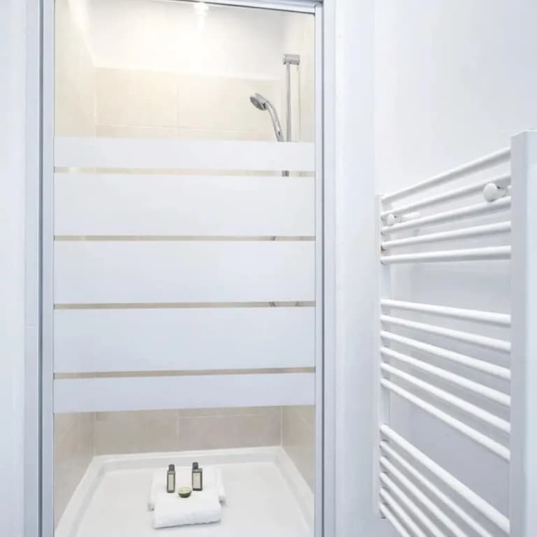 1630 Ponthieu - photo 9