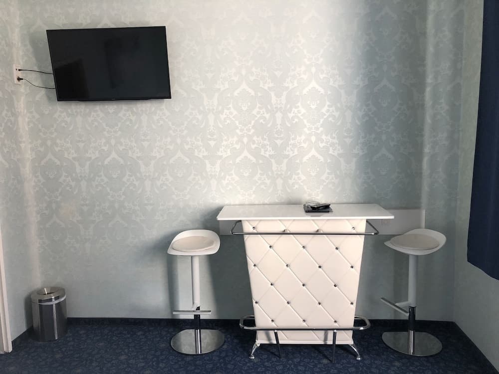 Hotel Goldene Spinne - photo 10