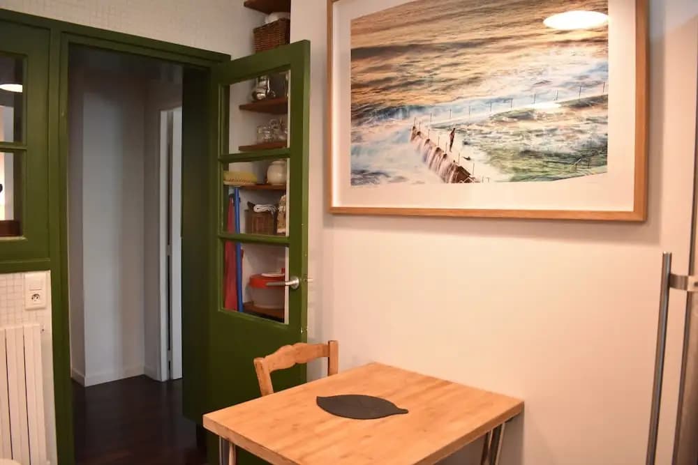 Spacious 3 Bedroom Apartment - photo 5