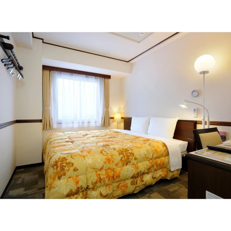 Toyoko Inn Tokyo Nihombashi Hamacho Meijiza Mae - photo 2