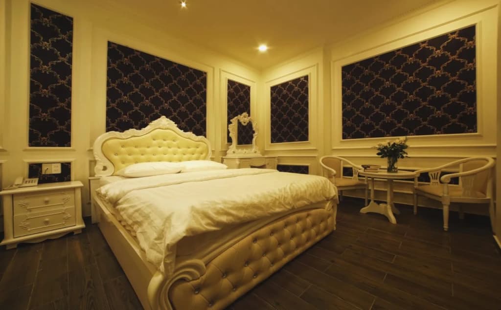 Royal Hotel - photo 9