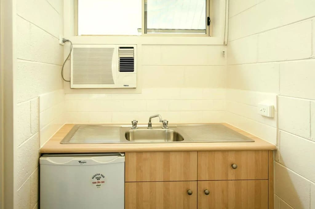 Box Hill Motel - photo 18