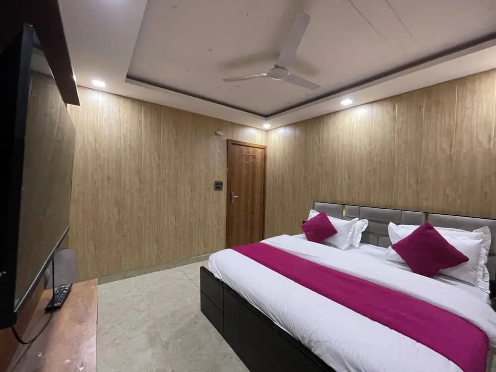 Hotel Heaven  Pacific Mall Subhash Nagar - photo 26
