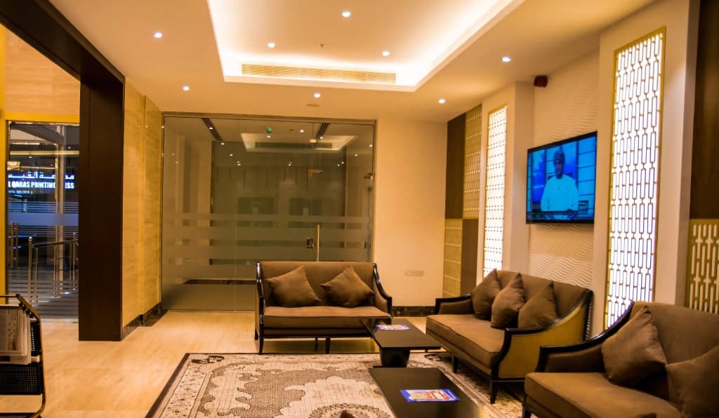City Park Hotel Apartments - photo 2