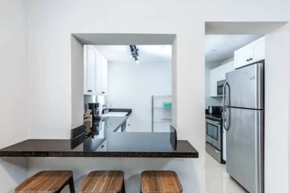 1720 Wa Kee 1B 4 Queen Beds Sleep 8 Pool Parking Wi-fi Patio - photo 13