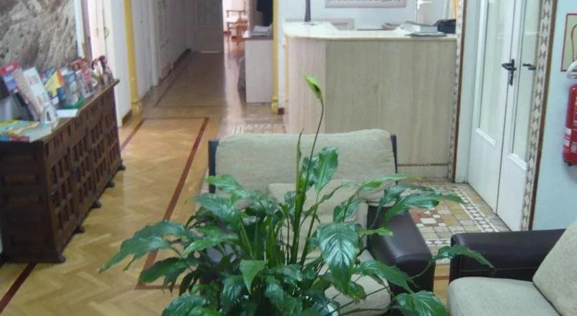 Hostal Triana - photo 12
