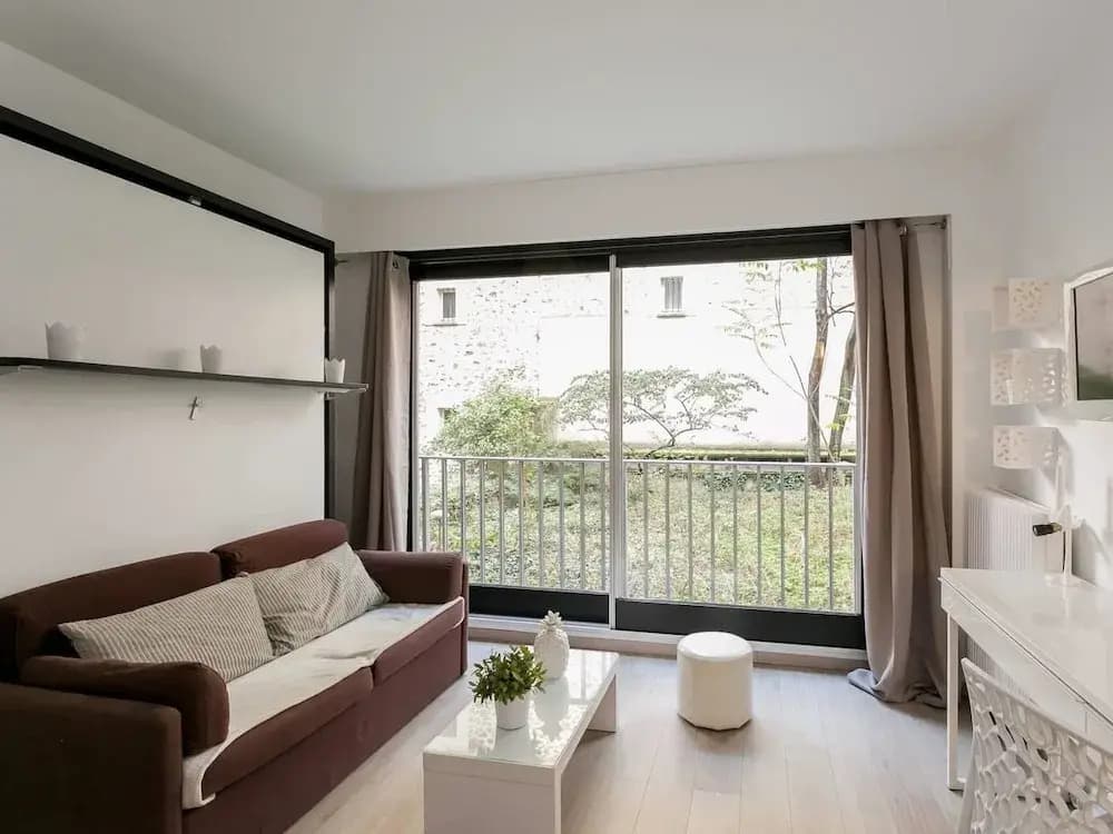 Luxe inn B10 Cœur des Champs Elysées et Tour Eiffel - photo 1