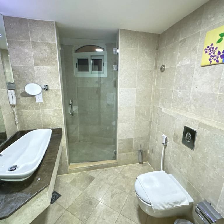 Victoria Hotel - photo 9