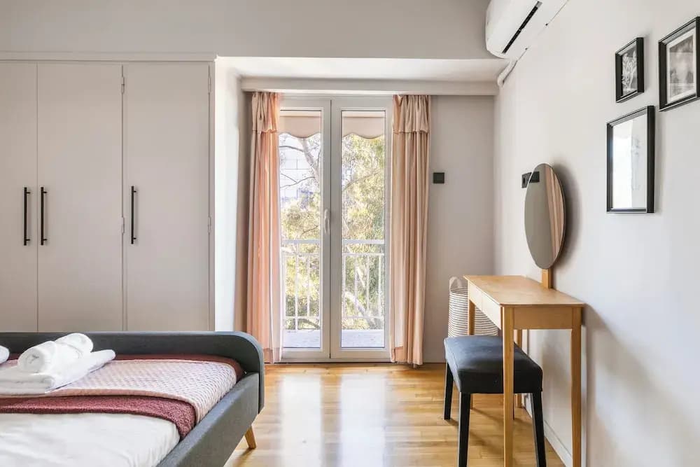 Zeus 2-Bedroom Apt with Acropolis View - photo 1