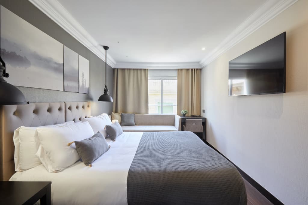 Hotel Cortes Rambla - photo 4