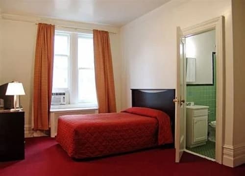 The Latham Hotel - photo 4